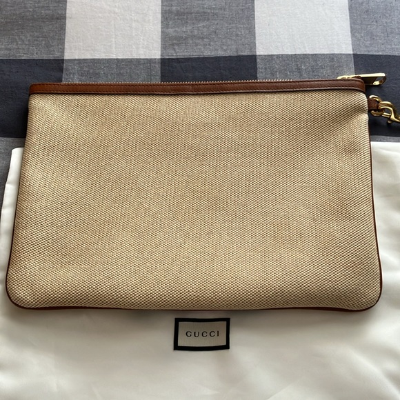 MINT Gucci Web Pouch/Wristlet/Clutch - Picture 3 of 8